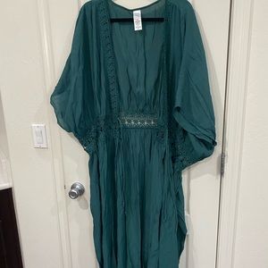 Emerald green coverup never worn